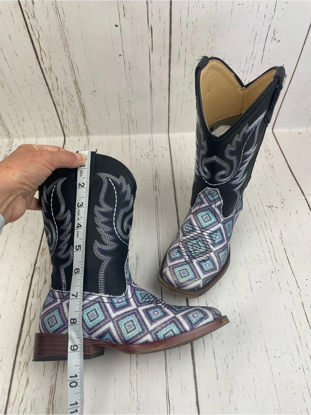 Roper girl’s glitter
